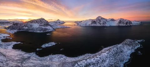 Sunrise in Lofoten Norway[OC][7309x3266]