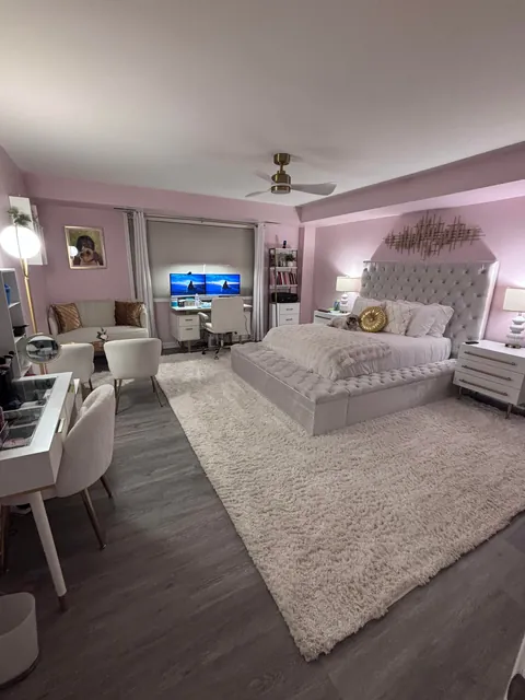 My cozy pink bedroom 💕