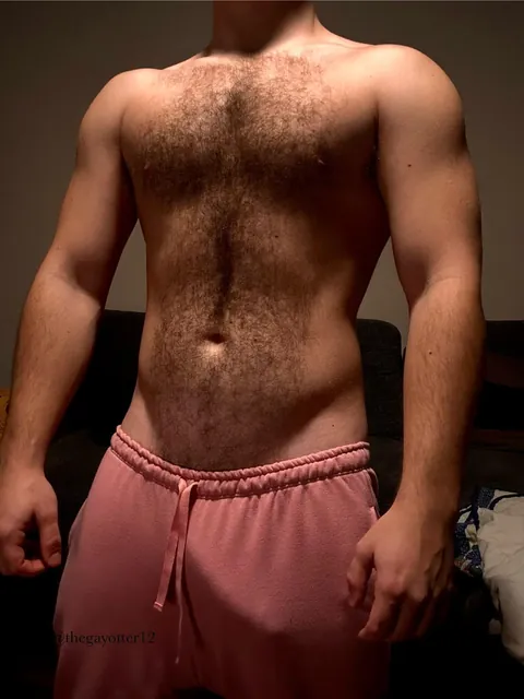 Would you think im hairy if you saw me in public? Swipe 👀