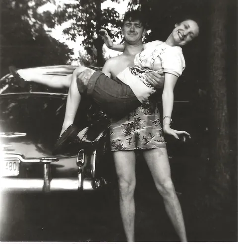 Falling in love in the 40s