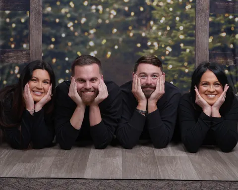 We finally did the awkward sibling photo sesh at JCPenny as a gift to our parents. 10/10 Recommend 🫶