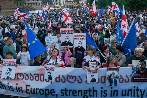 Just a reminder that the pro-EU protests in Georgia are still going — today is day 166. Photo from today'a march: