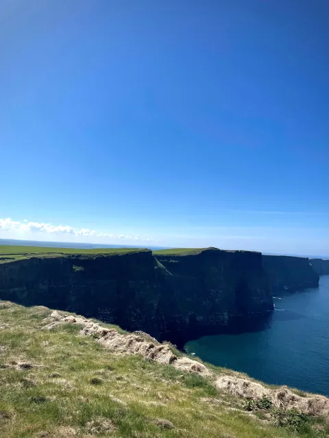Took my first ever solo trip to Ireland: the Emerald Isle 💚