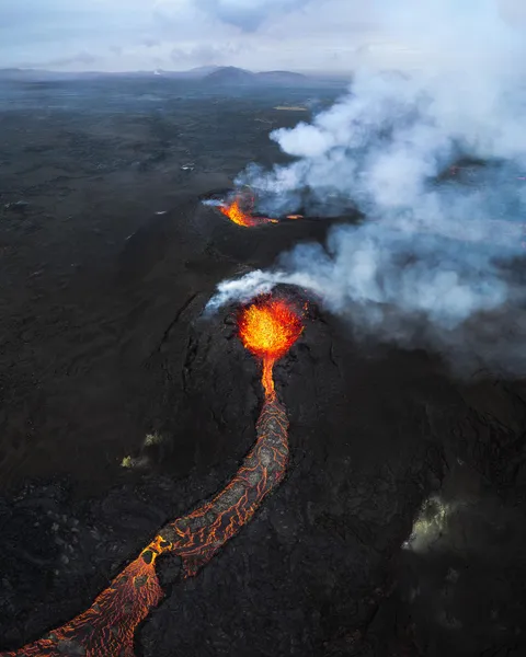 Recent volcano eruption in Iceland [1440x1800][OC]