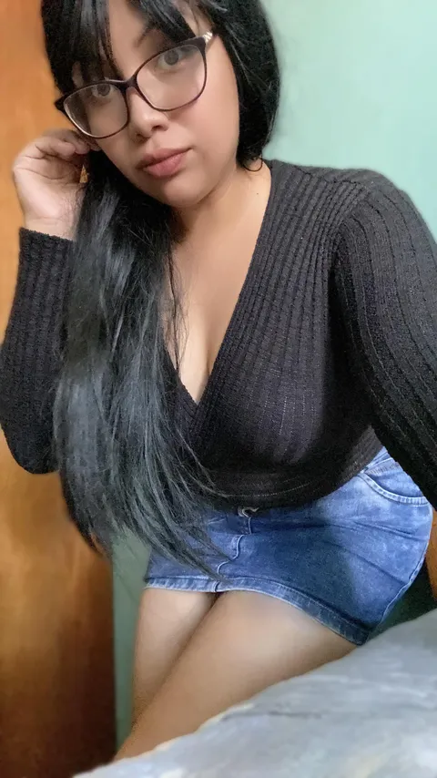 Can this latina teacher ride your dick?