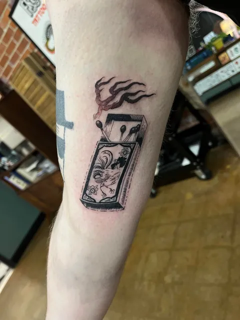 Question: For other tattooers. Should I stick it out?