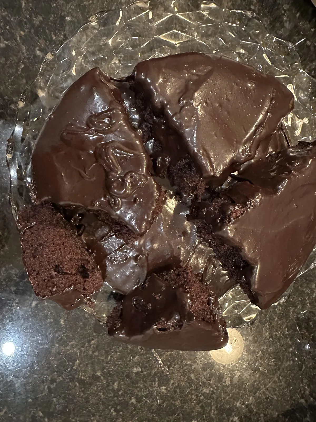 Attempted to make a birthday cake then this happened when icing it