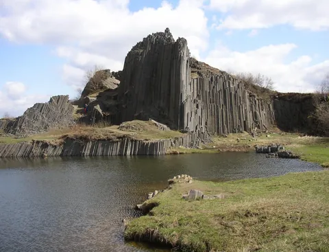 🔥 Panská skála - natural landmark of basalt rock columns in northern Bohemia, Czech Republic 🔥