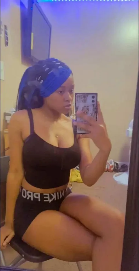 Dm for vids ❤️💕Or Add Fb ( Shani Monroe