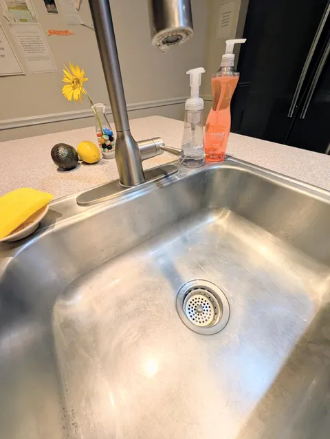 My girlfriend INSISTS on keeping these things IN the sink. (I prefer to keep them OUTSIDE the sink). A minor thing, but I just don't understand!?! (2 pics here--her preference and my preference)