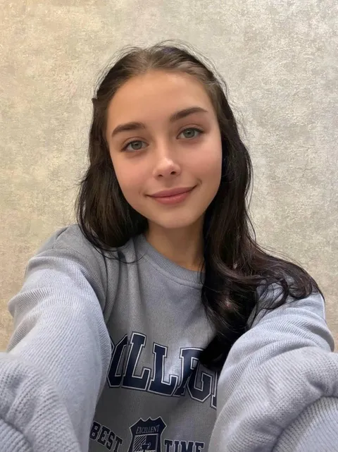 Small girls are simpler, like me!