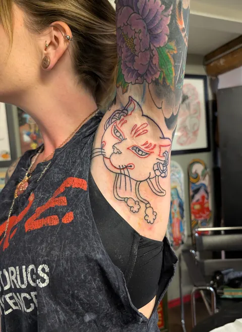 The purrrrrrfect placement!