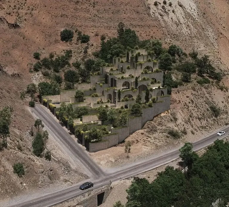 Villa Babylon by Farshad Mehdizadeh FMZD in Iran - Opinions?