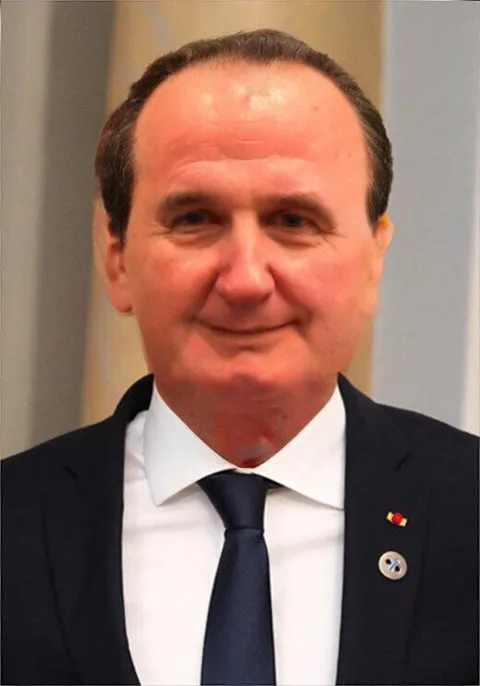 Every French President since 1959 morphed in one picture