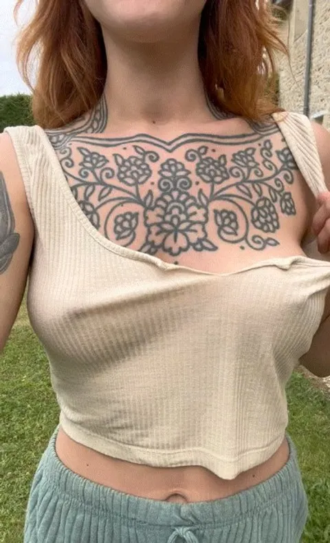 Flashing you on a walk 