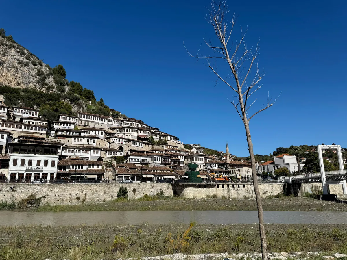 Albania is criminally underrated 🇦🇱 -Stunning landscapes, affordable travel, and genuinely kind people