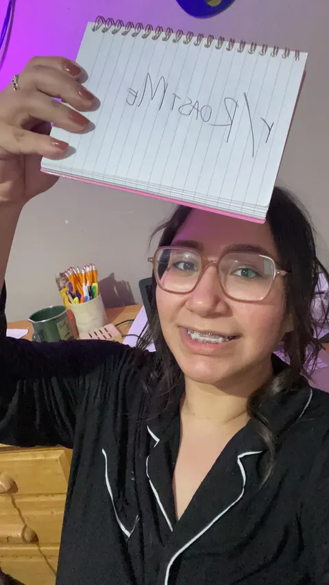 25 F, no friends, no social media but I think I’m kinda cute. Humble me