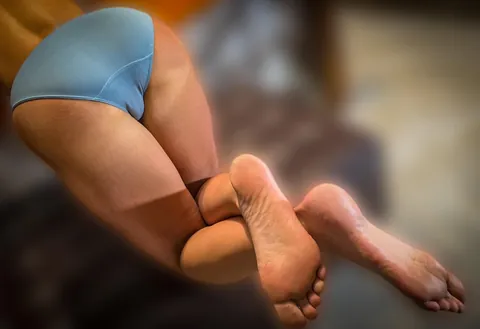 Take a tour of my body (41 year old MILF)