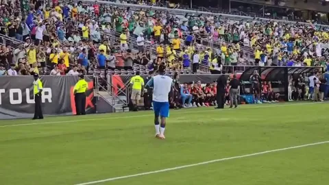 Vinicius Jr greeting the entire Mexico squad and the staff members before the match.