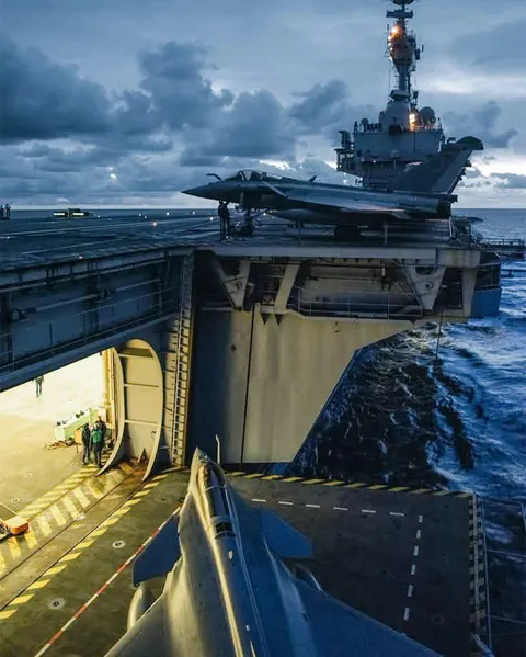 Charles de Gaulle aircraft carrier ops
