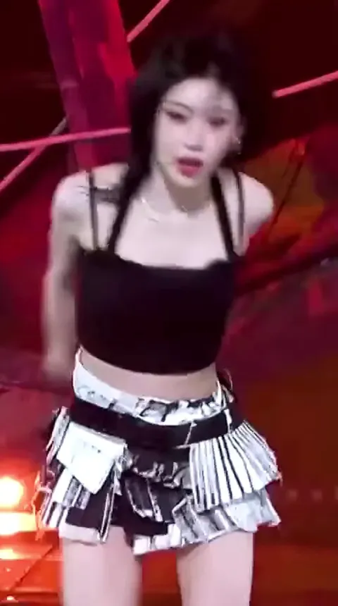 ITZY - Chaeryeong, Lia &amp; Yuna