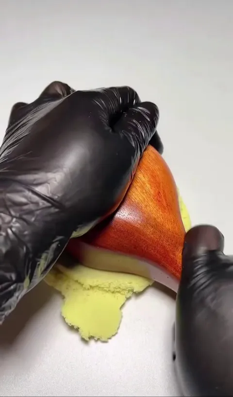 The way this kinetic sand is cut and shaped