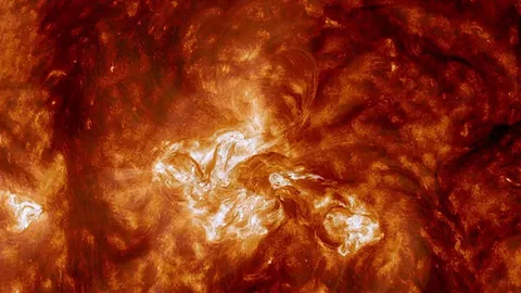 A powerful M8.2 solar flare that will trigger G4 (SEVERE) geomagnetic storm, tonight