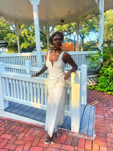 I did a Mel Medarda cosplay from Arcane photo shoot. (Makeup done by me)