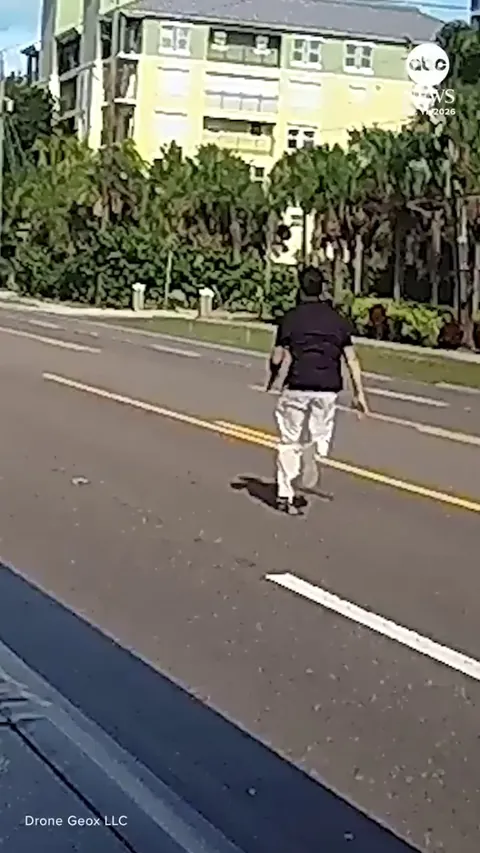 A man rescued two toddlers from a busy road in Florida