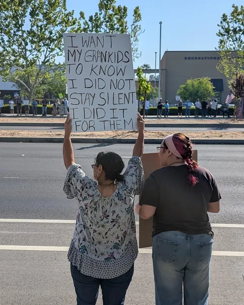 [OC] Fresno sez No Kings!