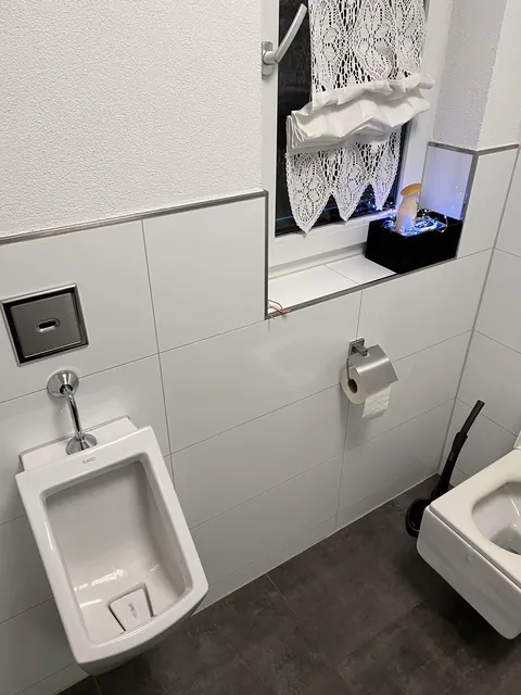 My brother-in-law has a urinal in his home