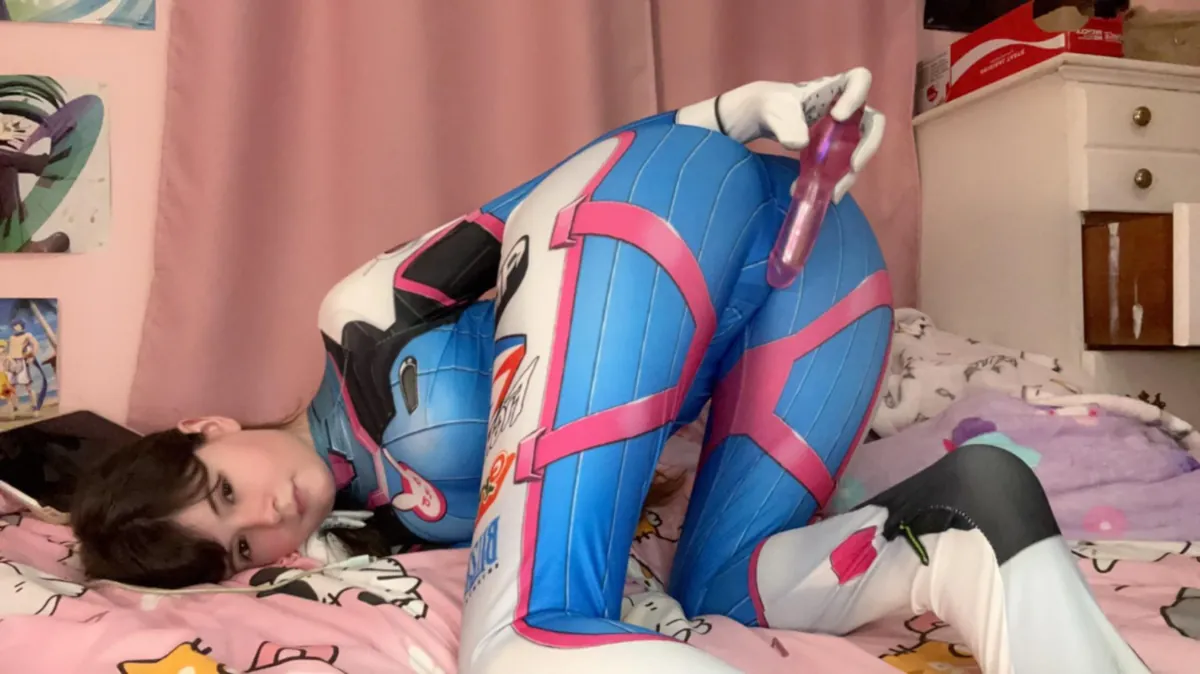 Wanna help D.va have fun?