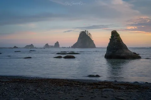 Sea Stacks of the Washington Coast [OC][1800x1200]