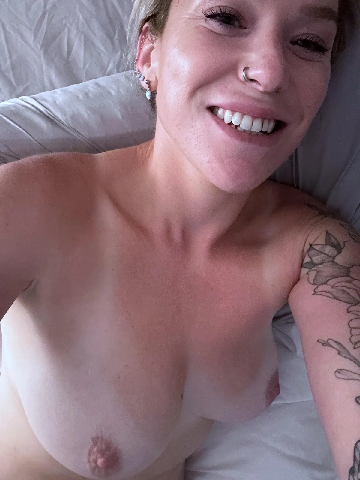 I used to be embarrassed of my titties..but now they make me happy 😜🥰