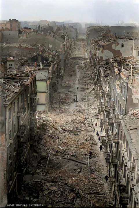 Ruins of Warsaw, 1944
