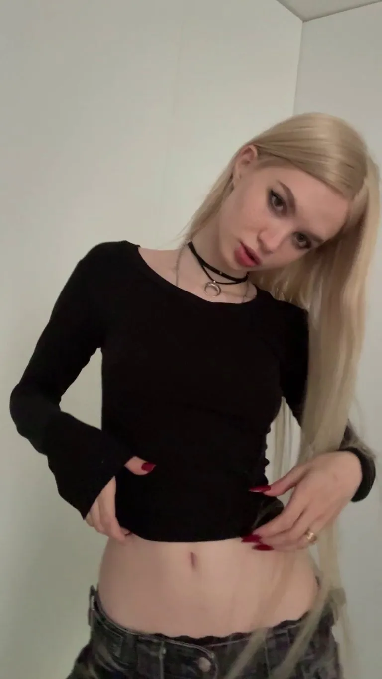 what position are u fvcking me in, missionary or doggy? :)