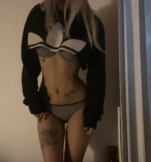 This is basically my first post, so I’m kinda nervous tbh… [F]