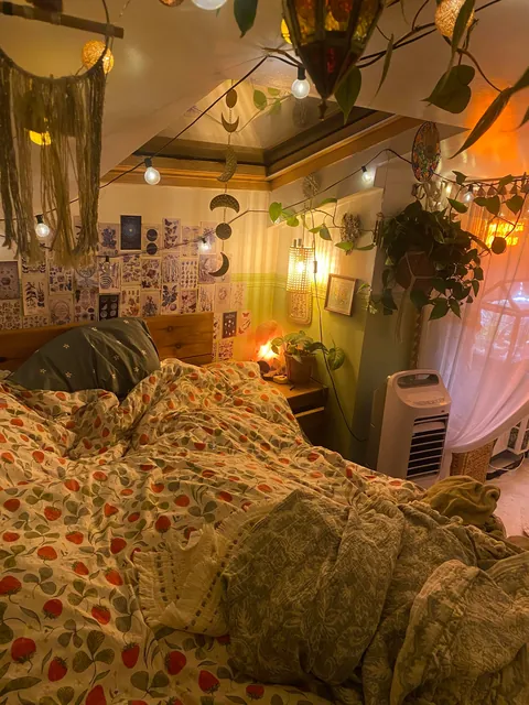 Someone asked for what it looks like on a night