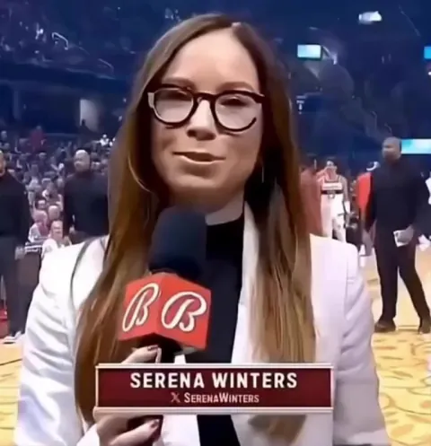 It started as a cute gesture and became a long tradition between this player and reporter.