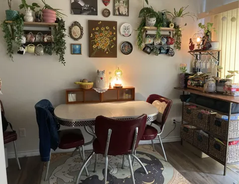 My small kitchen breakfast nook 🍳☕️