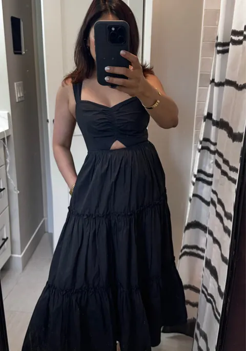 Some of my fave outfits of 2025. So many dresses 🤭