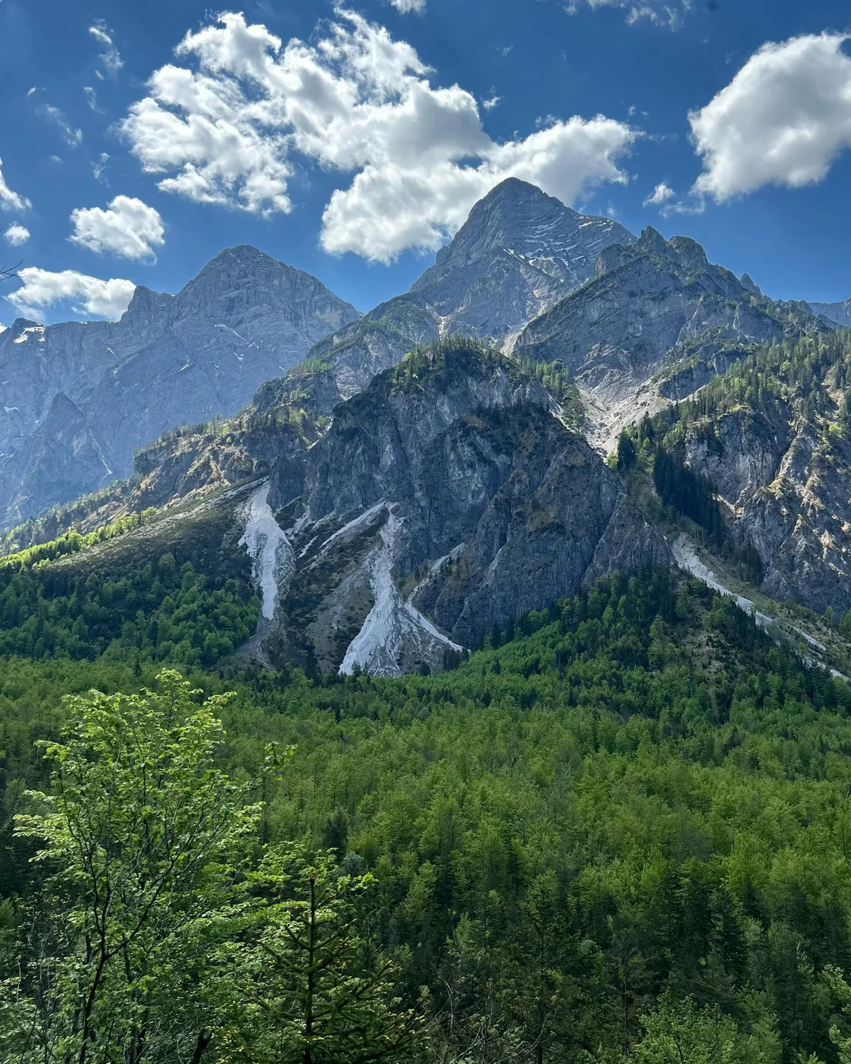 Elfer- &amp;Zwölferkogel (left to right), Austrian alps (Dead mountains) [OC] [4032x3024]