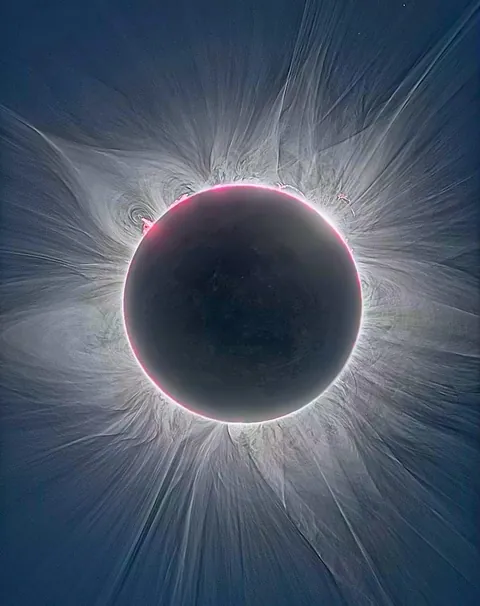 Total Solar Eclipse in HDR