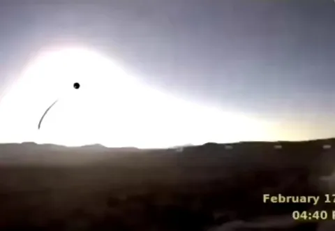 The Sun photographed for more than a year from the same spot at the same time