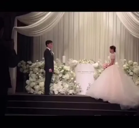 The deeper the bow, the greater the respect.