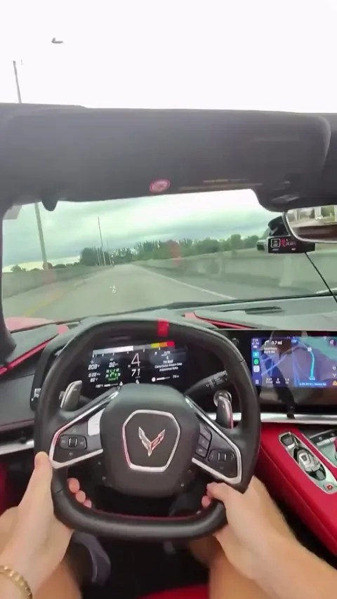 Guy's corvette catches on fire