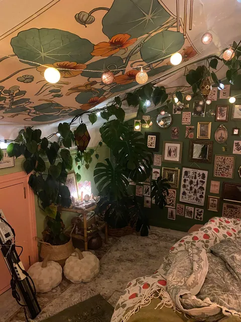 Someone asked for what it looks like on a night