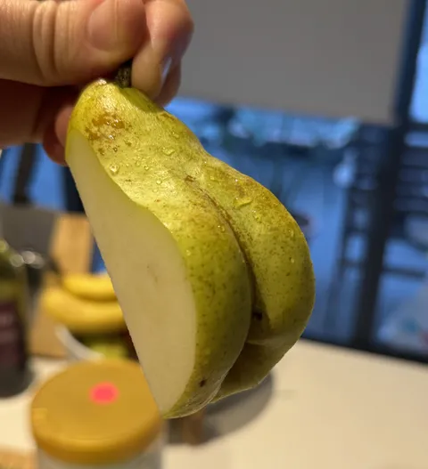 My wife refused to eat her pear’s thicc booty