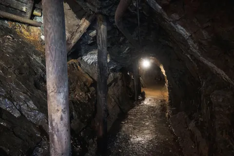 Exploring an old gold mine in the Czech Republic [OC] [2400x1600]