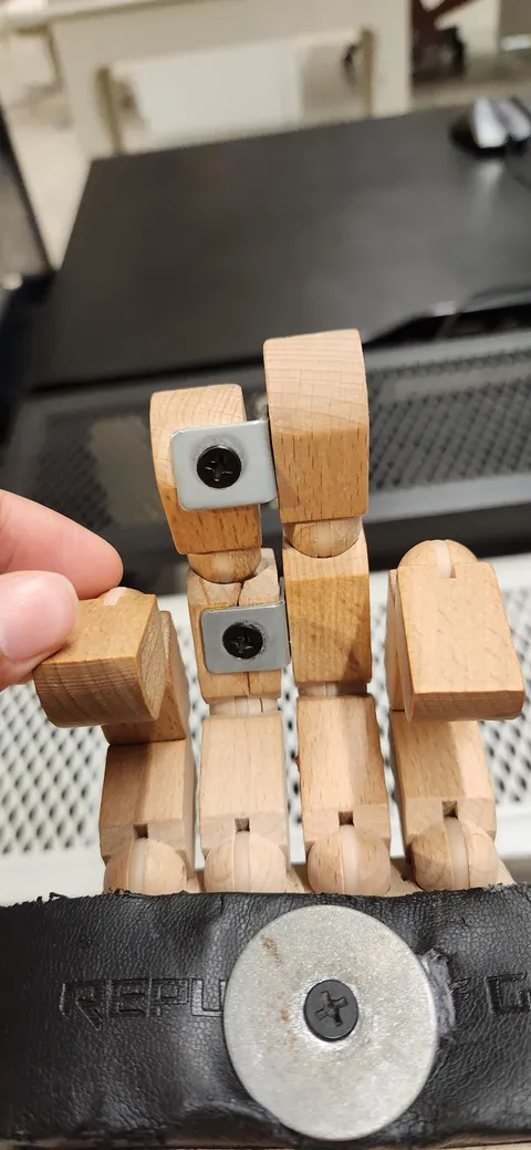 The way IKEA locks 2 fingers together on this display so you can't flip people off